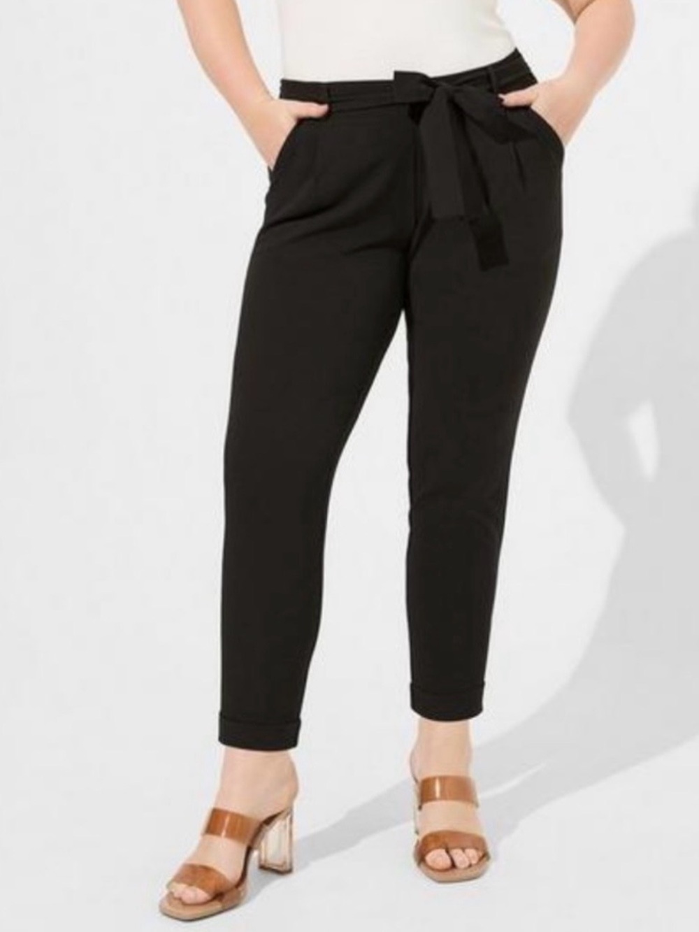 Torrid Studio Relaxed Taper Pull On Lighweight High Rise Size 3X Missing Belt
